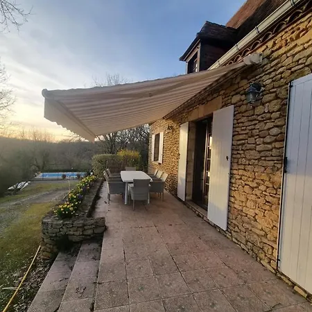 Vila Met Zwembad Dordogne