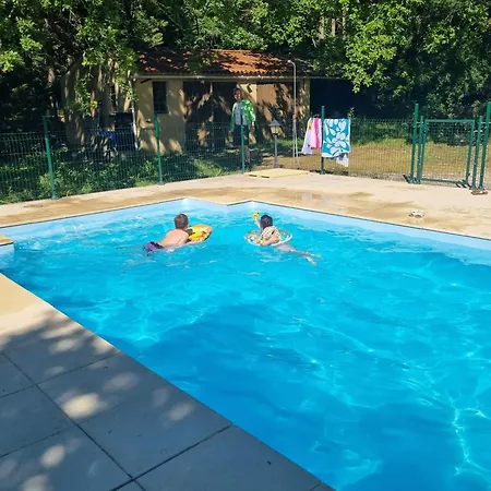 Met Zwembad Dordogne Limeuil