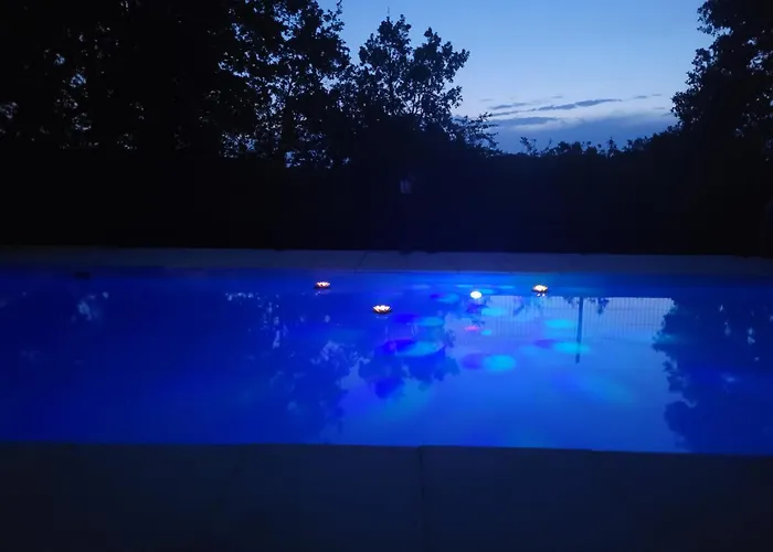 Met Zwembad Dordogne Villa